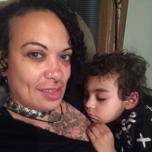 Meet your Posher, Latisha